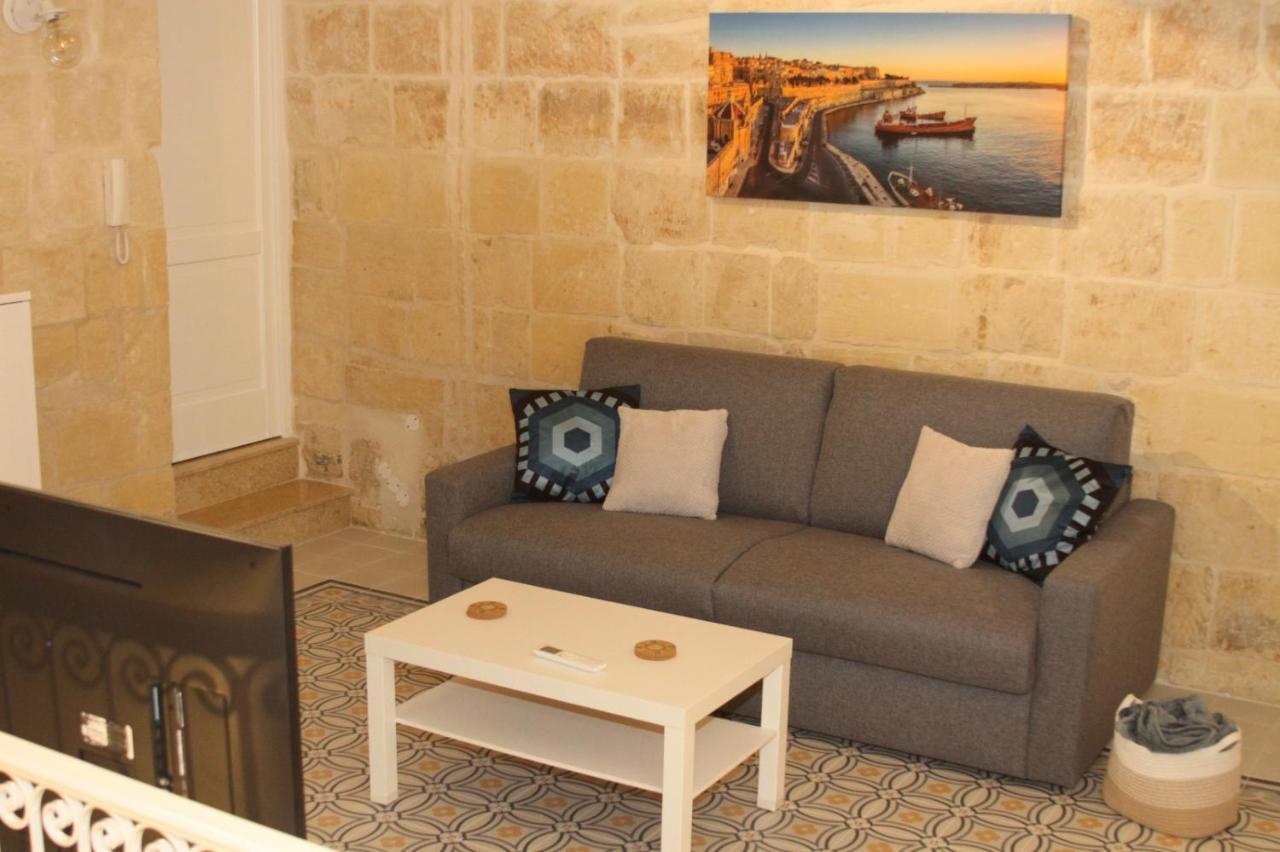 Valletta Home -Dar Il-Kavallier Jacques De Quiqueran Exteriör bild